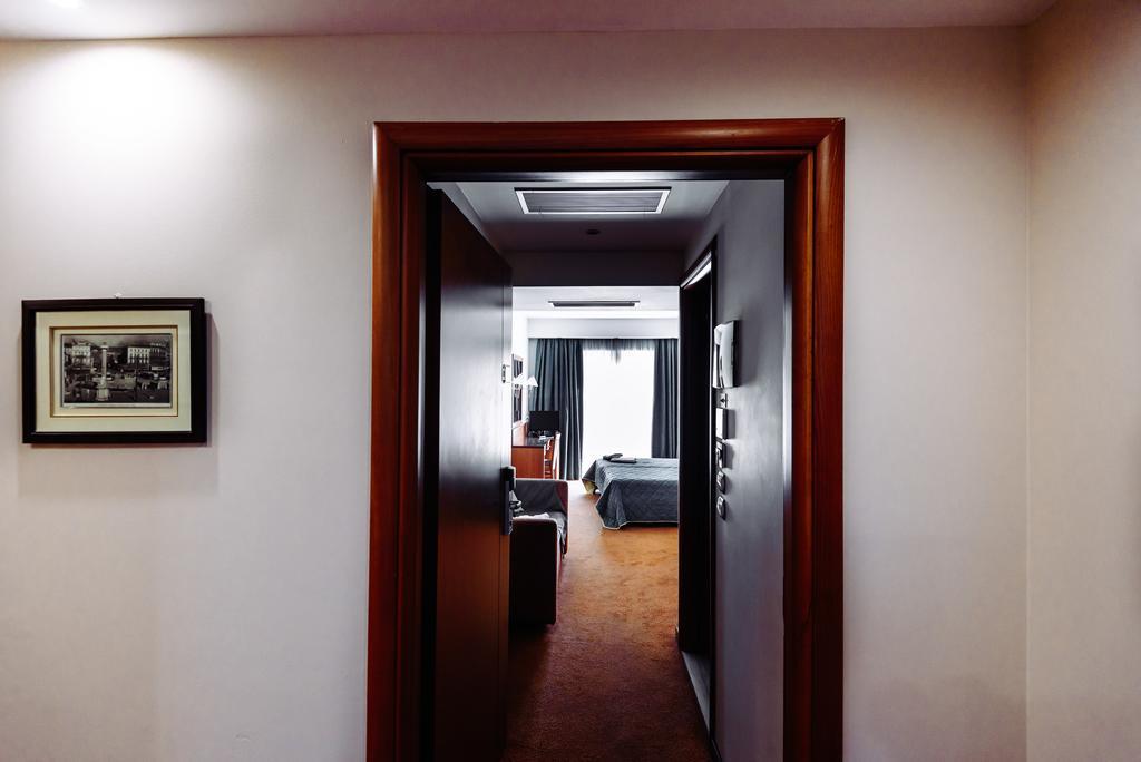 Athens Mirabello Ngoại thất bức ảnh