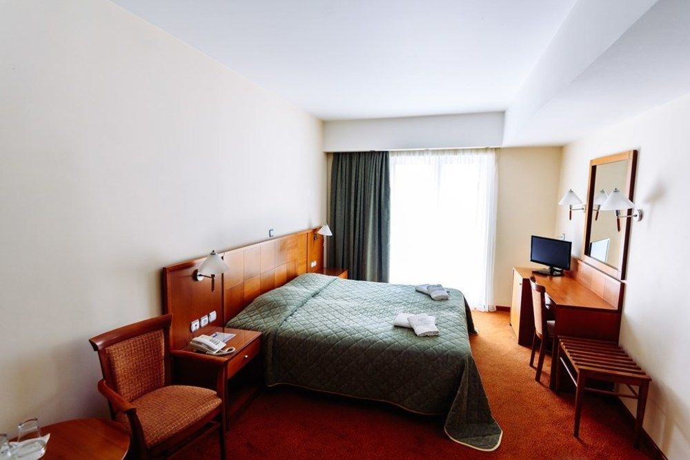 Athens Mirabello Ngoại thất bức ảnh